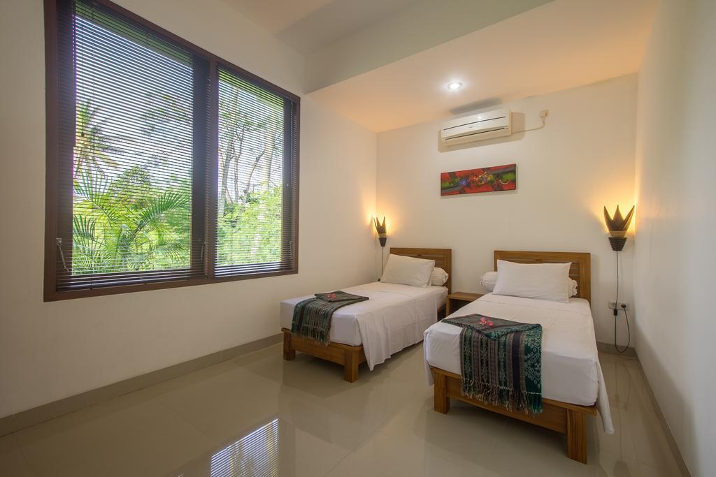 Dream Estate Resort Senggigi Exterior photo