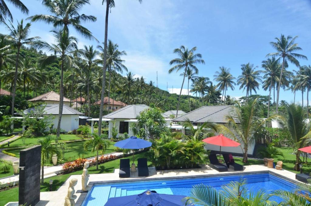 Dream Estate Resort Senggigi Exterior photo